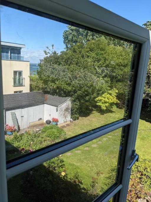 Cliffside Apartment Cowes  Exterior photo